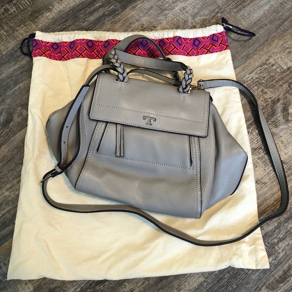 NWOT Tory Burch half moon satchel 🌙